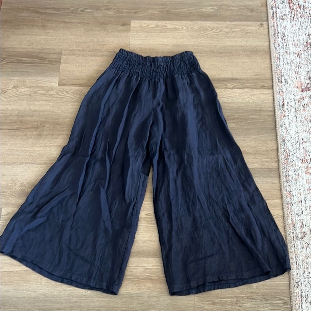 RAW MODA smocked wide leg pants!